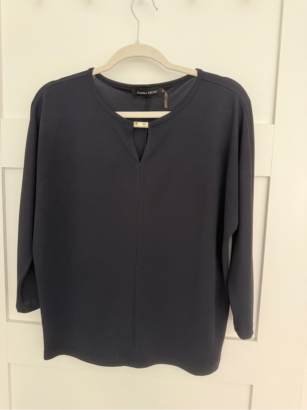 Ivanka Trump Navy Keyhole Neck 3/4 Sleeve Top